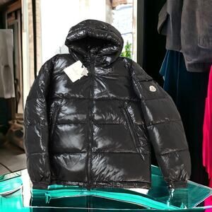 Moncler Men's and women's black down warm jacket